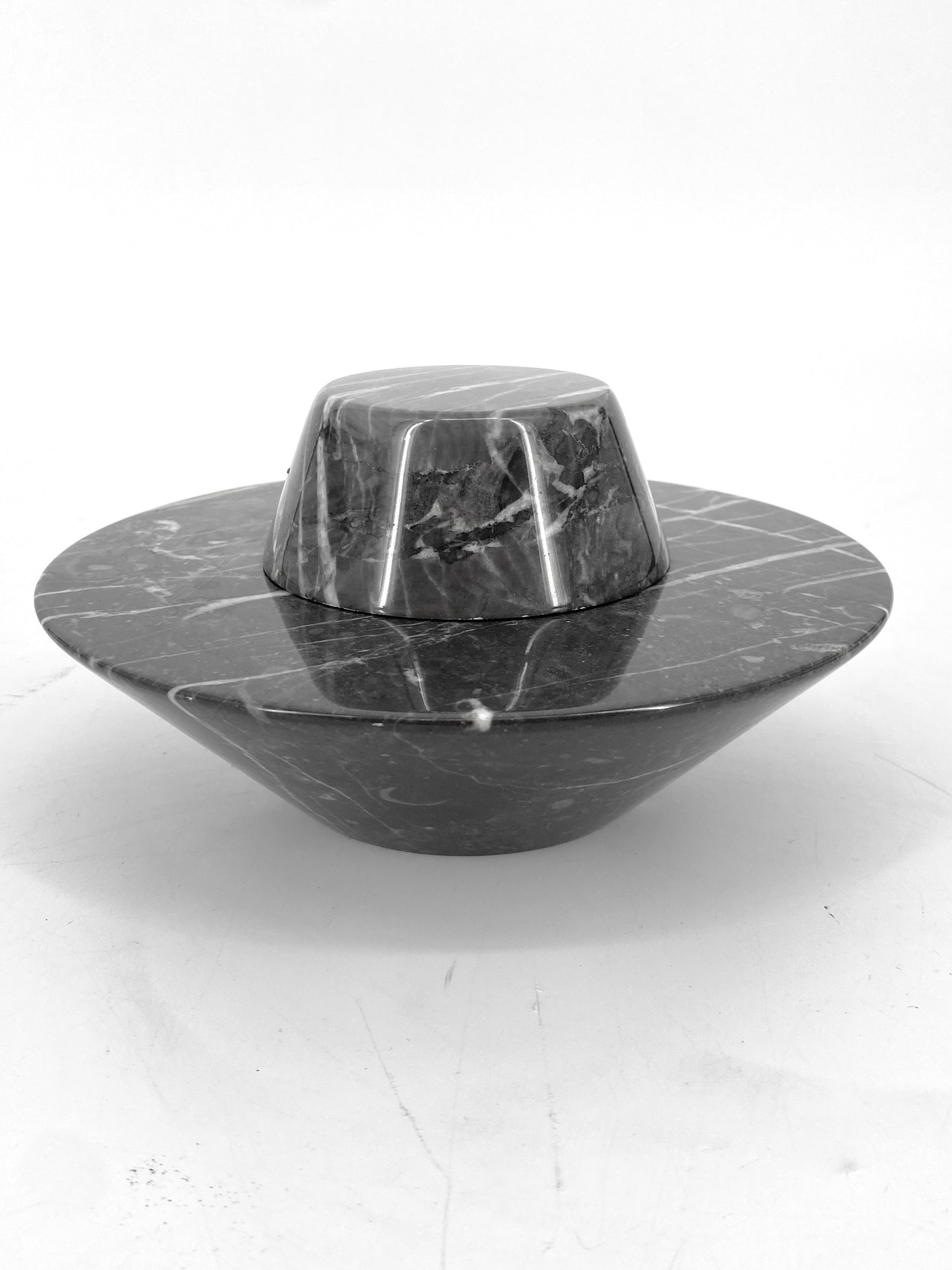 Marmor Dose von Roberto Arioli für Gabbianelli, Milano, Italien