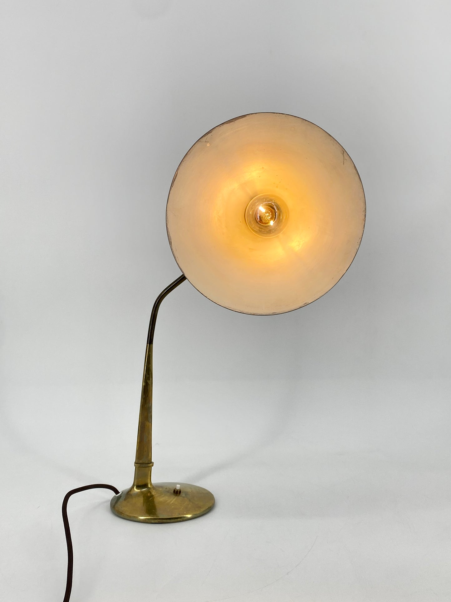 Seltene 50er Jahre Tischlampe aus Italien, Messing