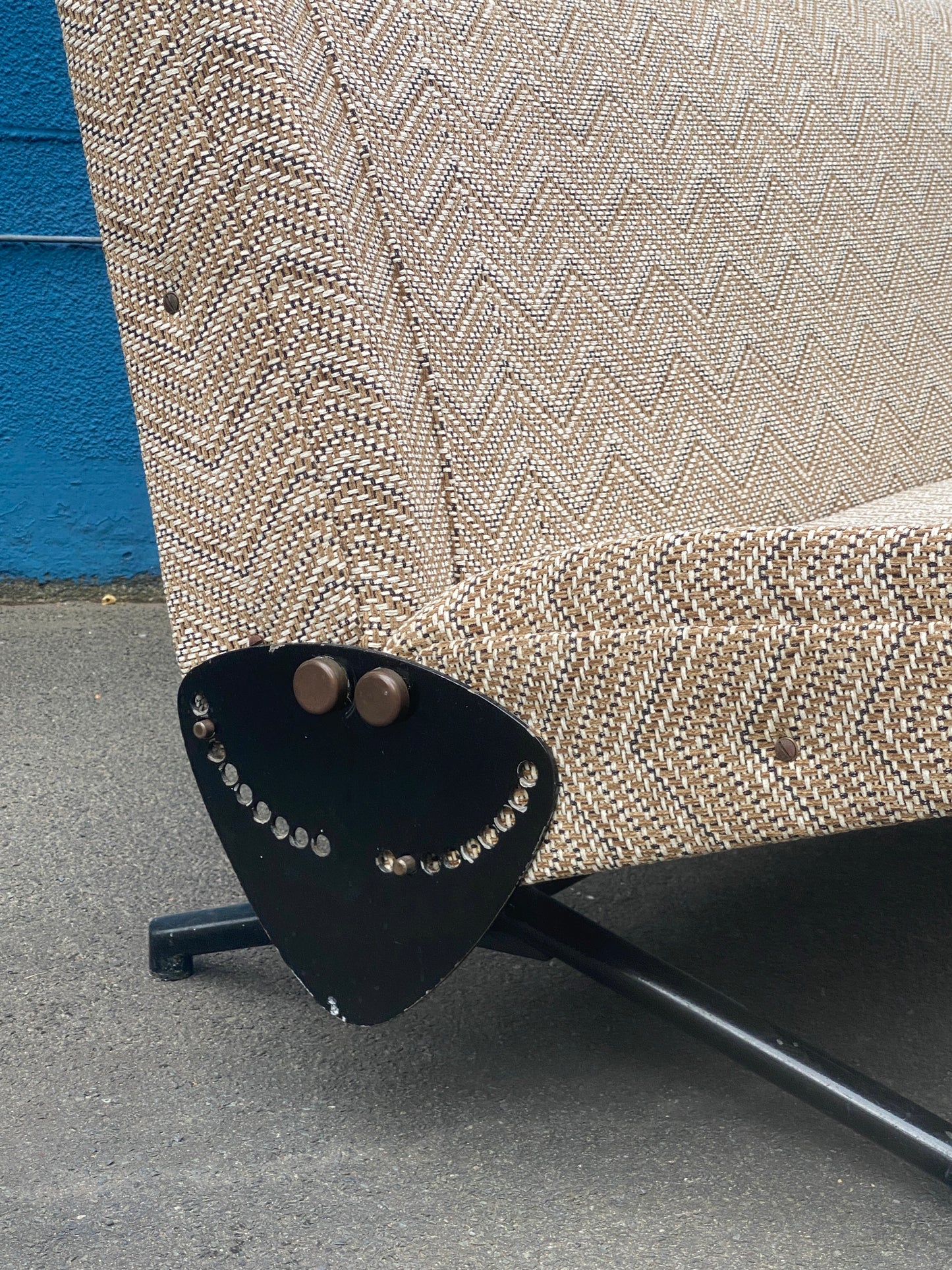 Sofa / Daybed "D70" von Osvaldo Borsani für Tecno mit originalem Bezugsstoff in einwandfreiem Zustand, 1958