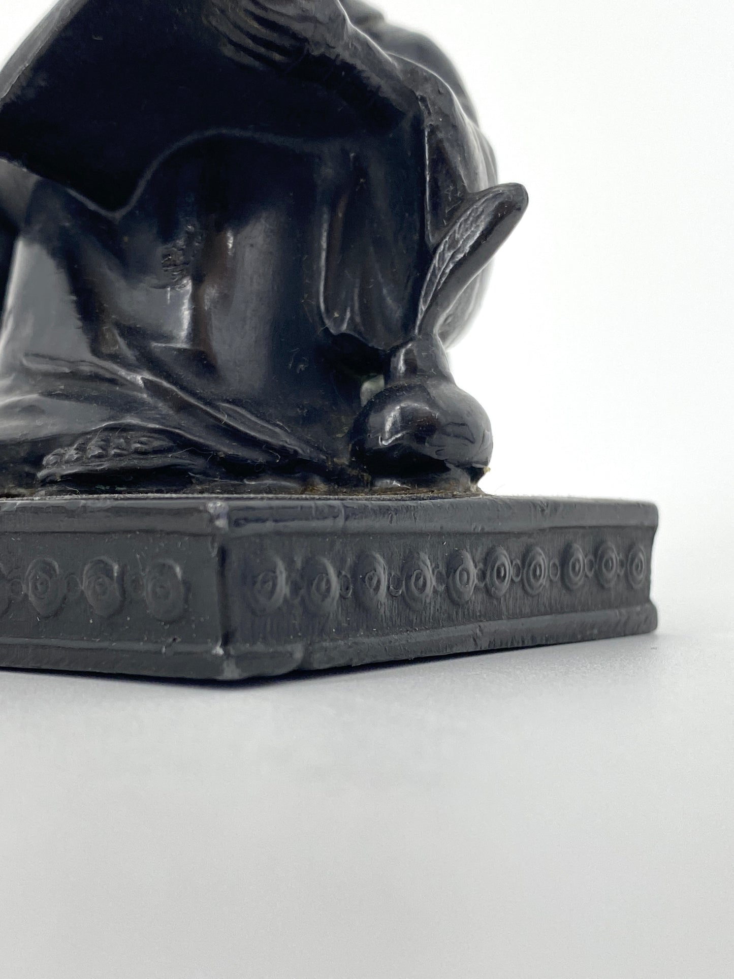 Kleine Metall Skulptur Copyright L.V.Aronson 1923