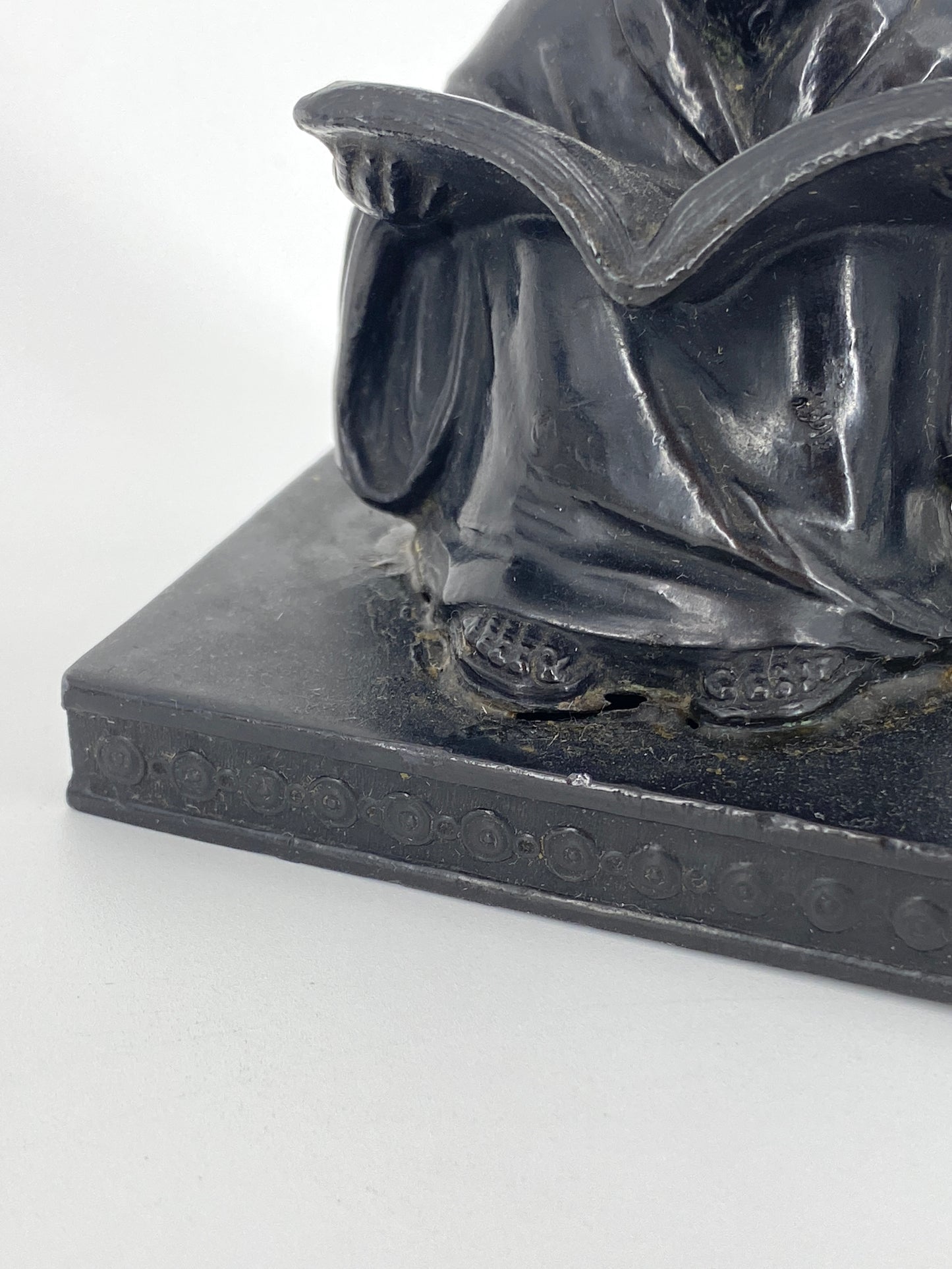 Kleine Metall Skulptur Copyright L.V.Aronson 1923