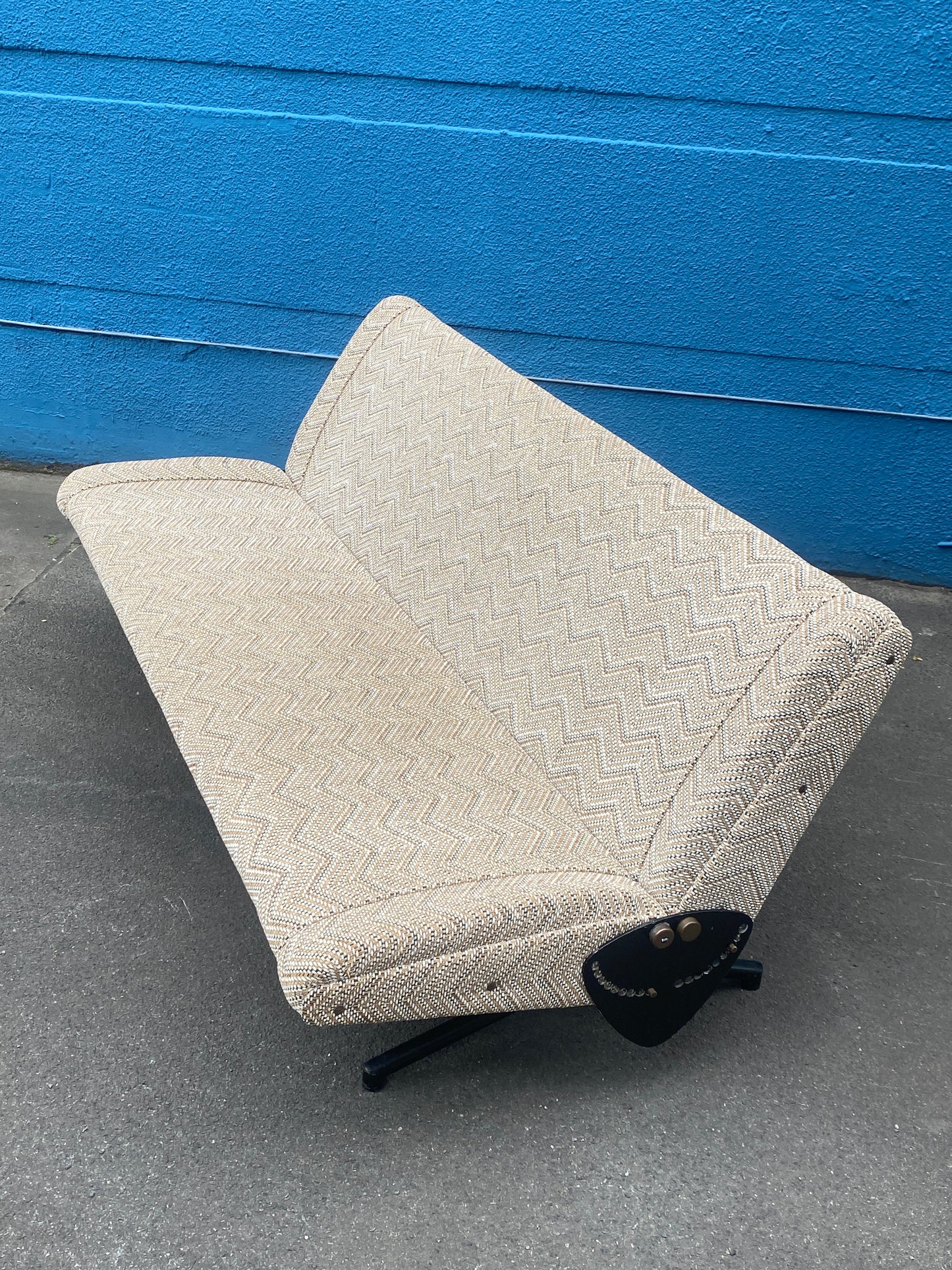 Sofa / Daybed "D70" von Osvaldo Borsani für Tecno mit originalem Bezugsstoff in einwandfreiem Zustand, 1958