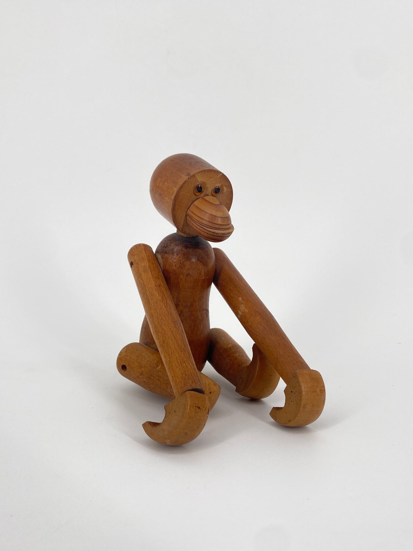 Affenfiguren aus Holz