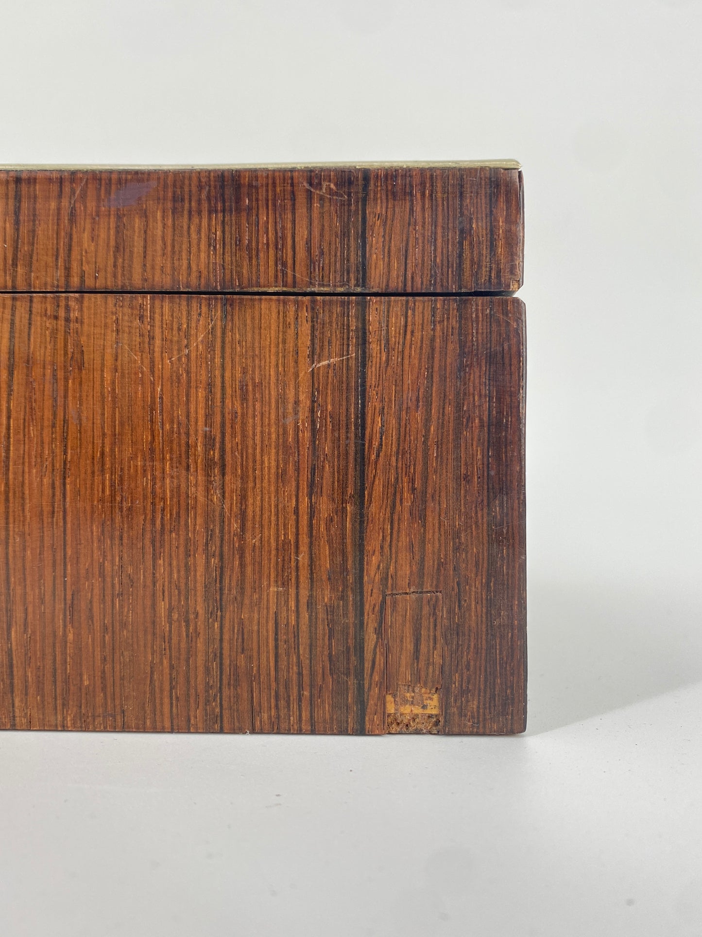 Antike Edelholz Schatulle mit Stickerei, um 1900