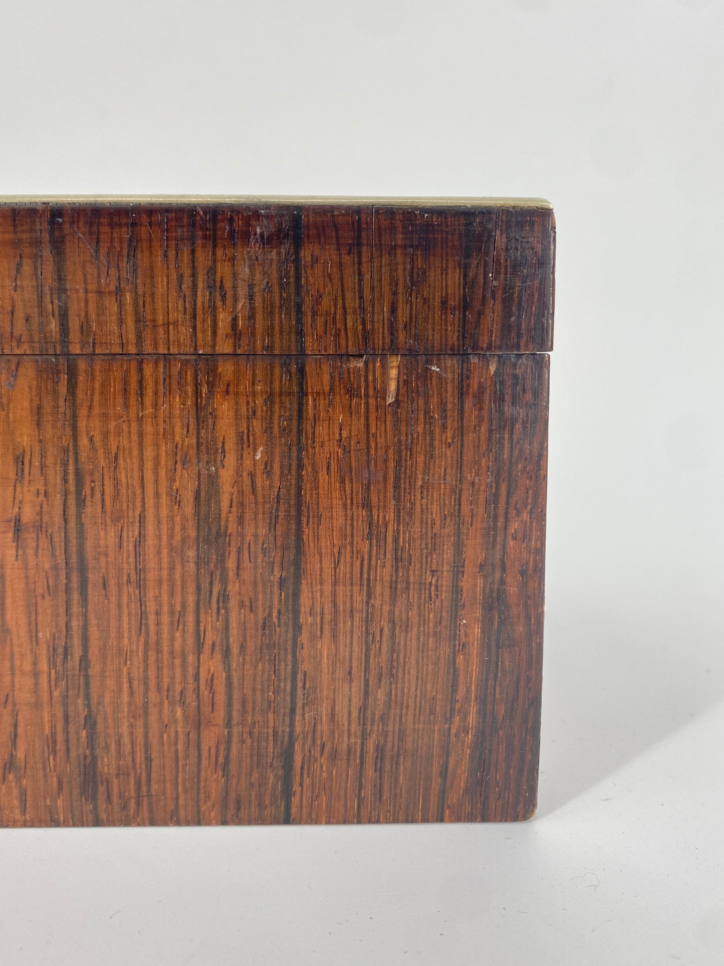 Antike Edelholz Schatulle mit Stickerei, um 1900