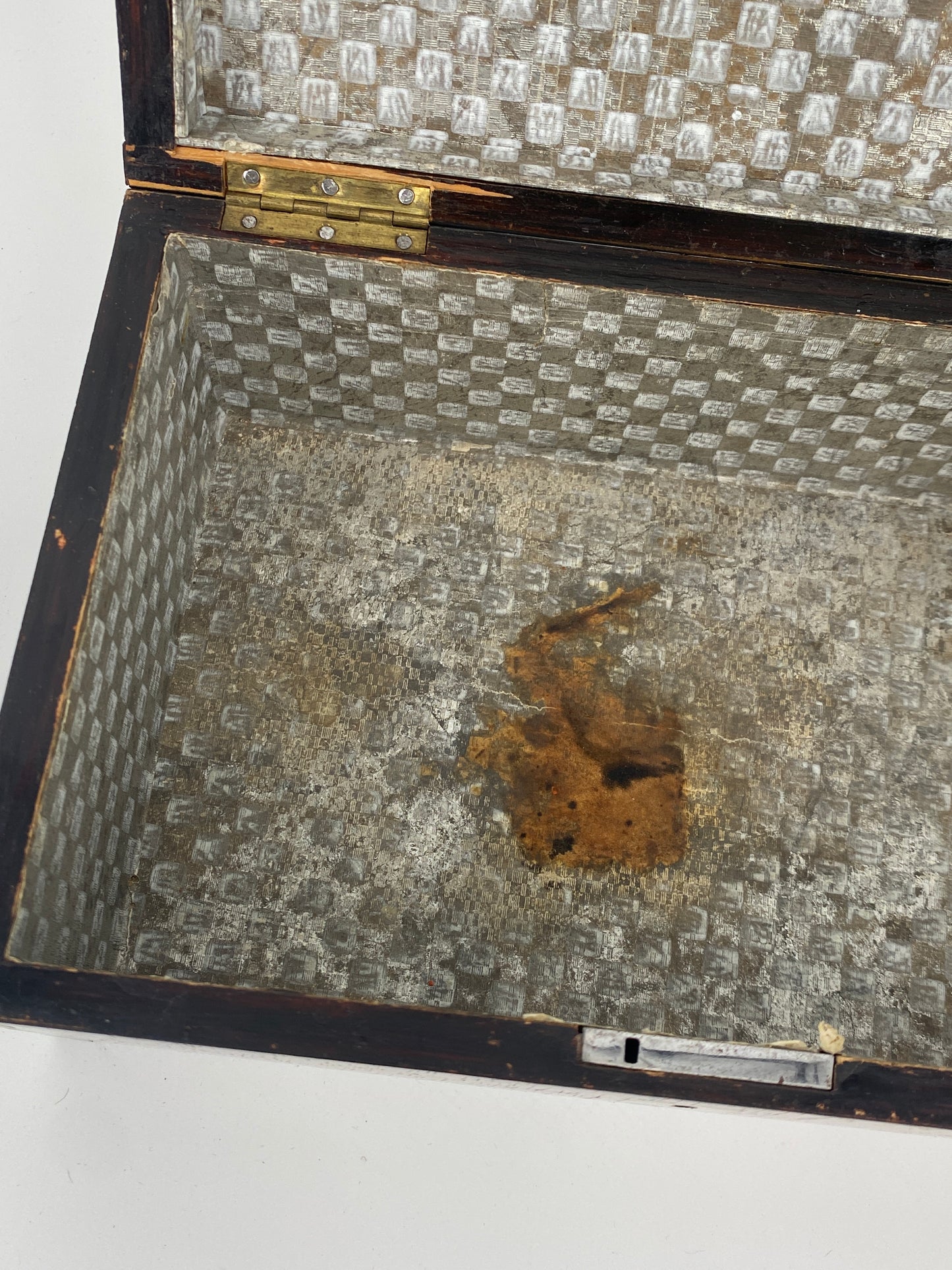 Antike Edelholz Schatulle mit Stickerei, um 1900