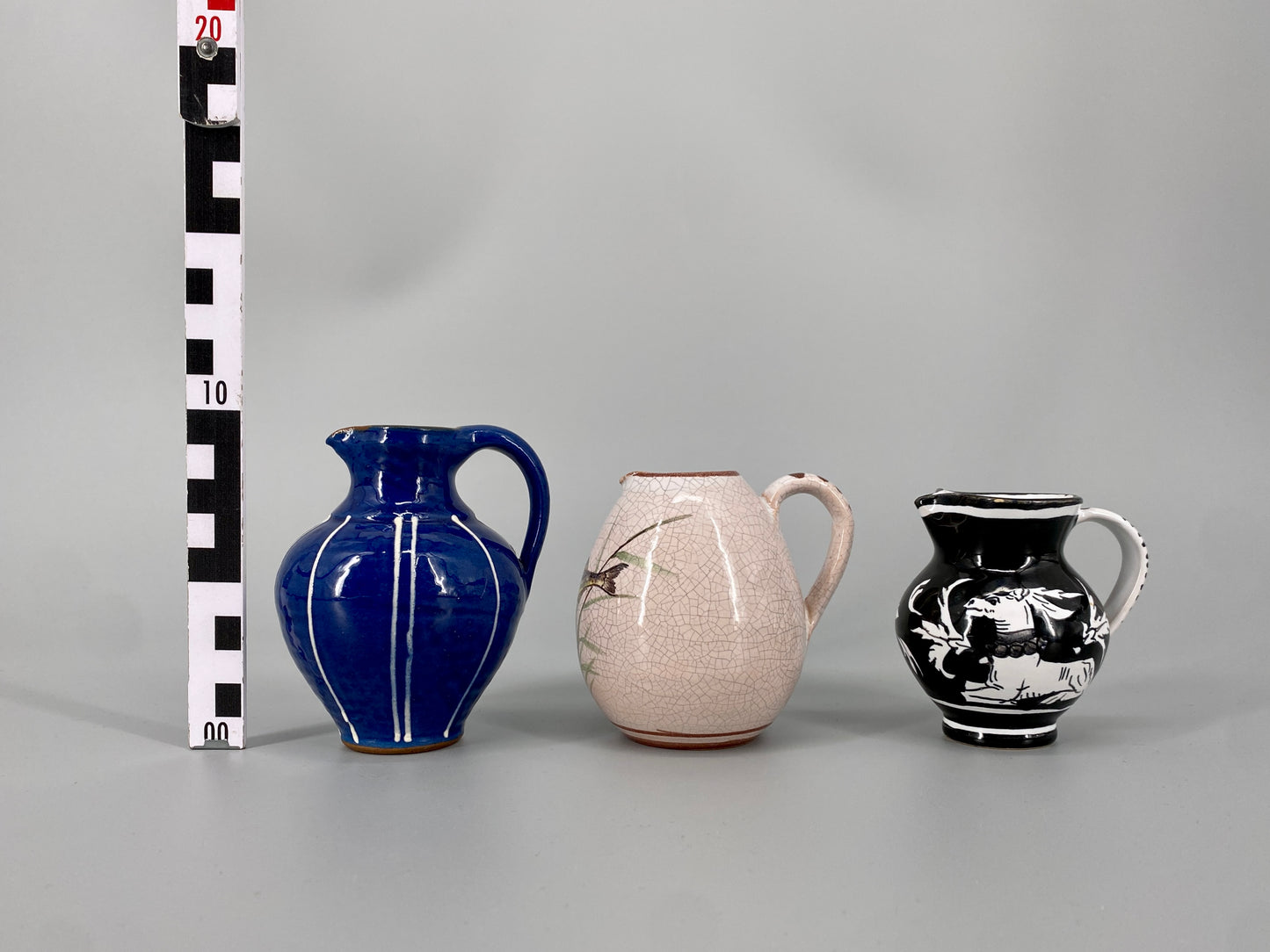 Set aus drei kleinen Keramikkrügen, Italien u.a. , 1960er