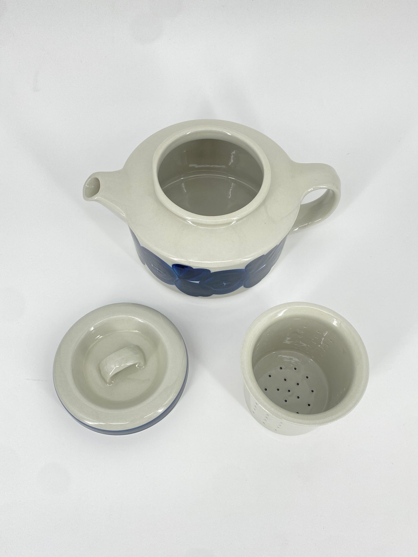 3x "Anemone" Keramik Teetassen mit Kanne von Ulla Procope für Arabia Finland
