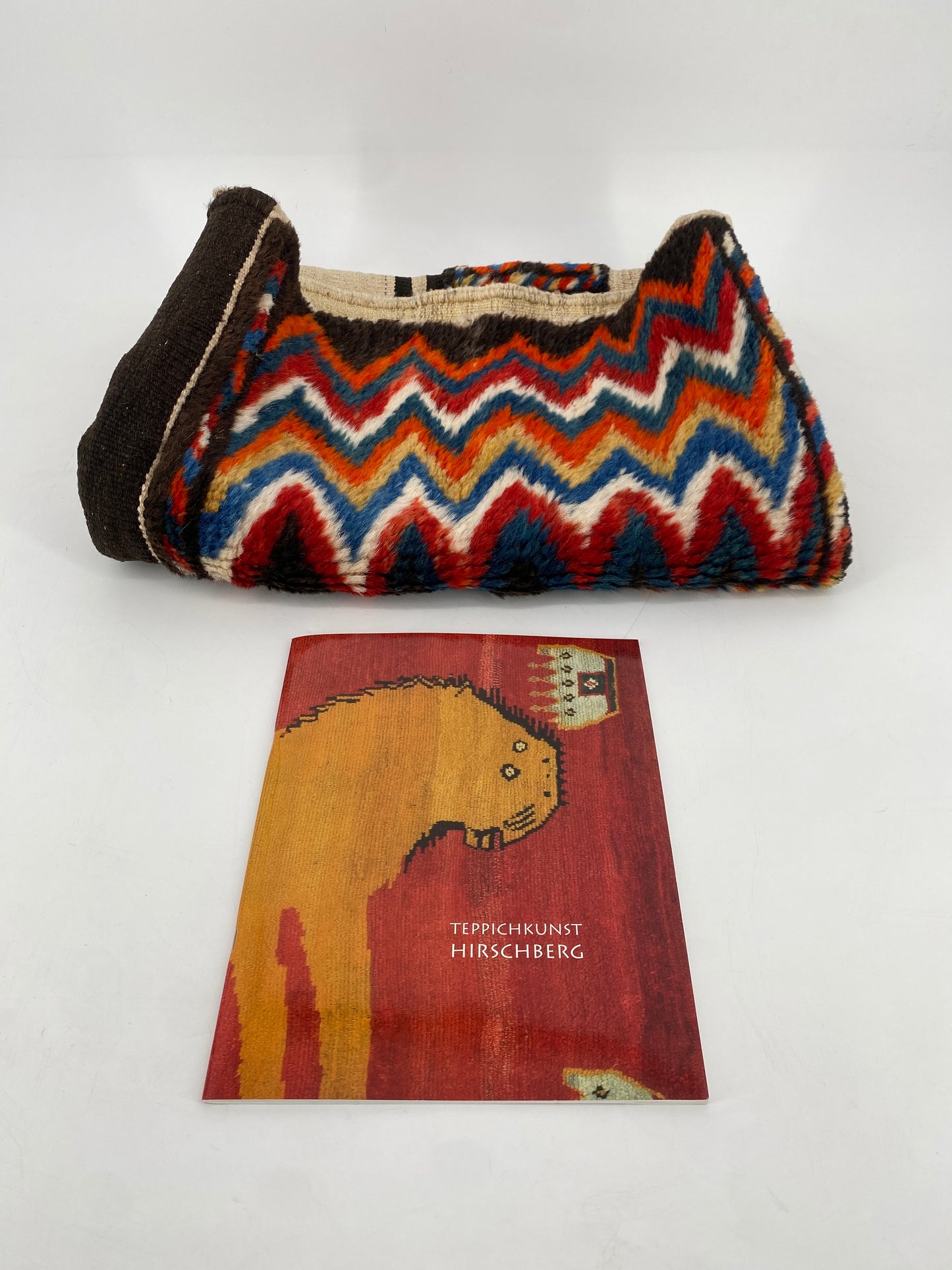 Persischer Wandteppich / Tacheh aus der ehemaligen Sammlung Kossow