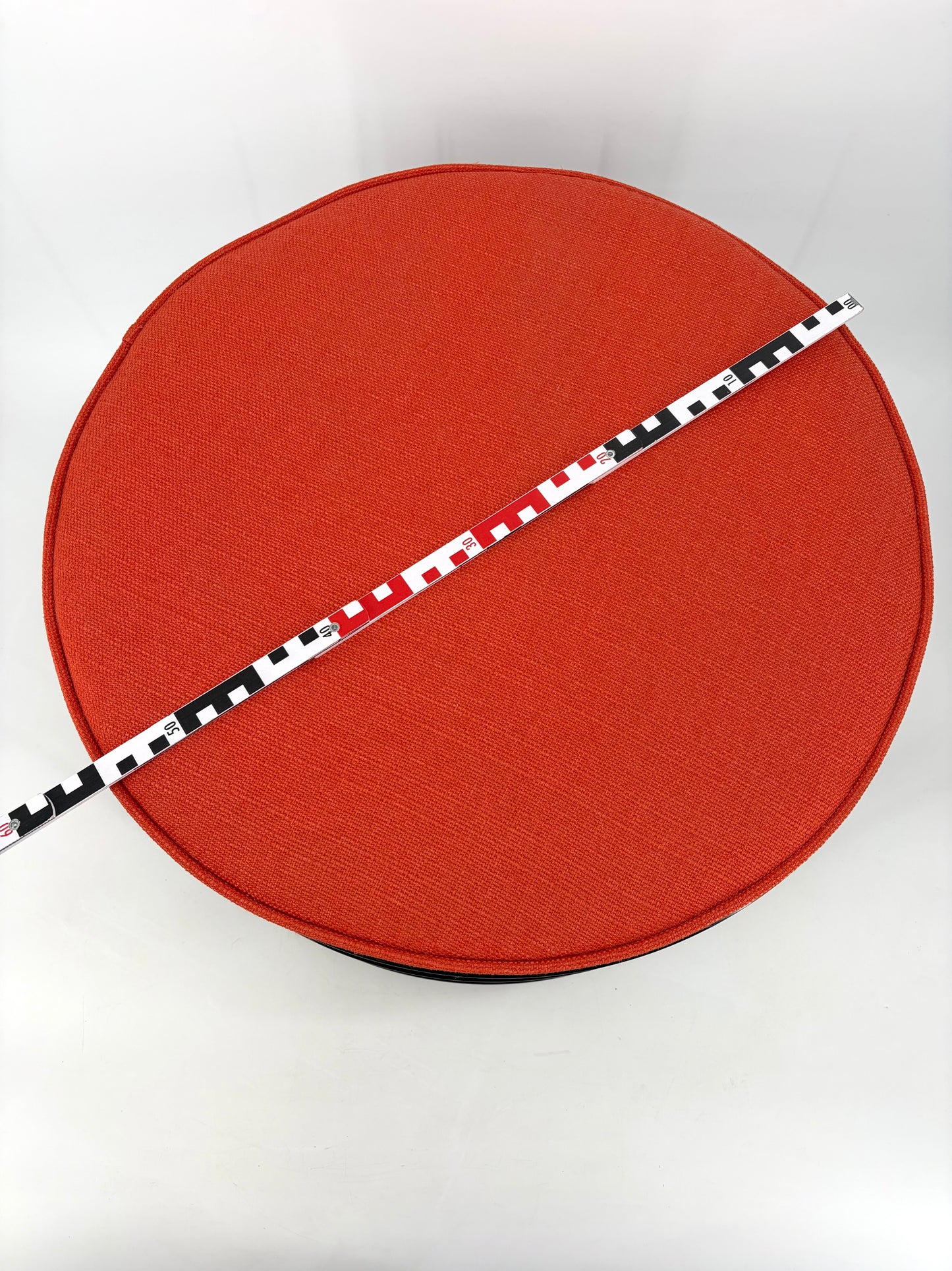 Mid Century Design Sitzhocker T 1aus Drahtgeflecht mit neuem Sitzkissen von Verner Panton für Plus Linje Kopenhagen, Dänemark 1960er