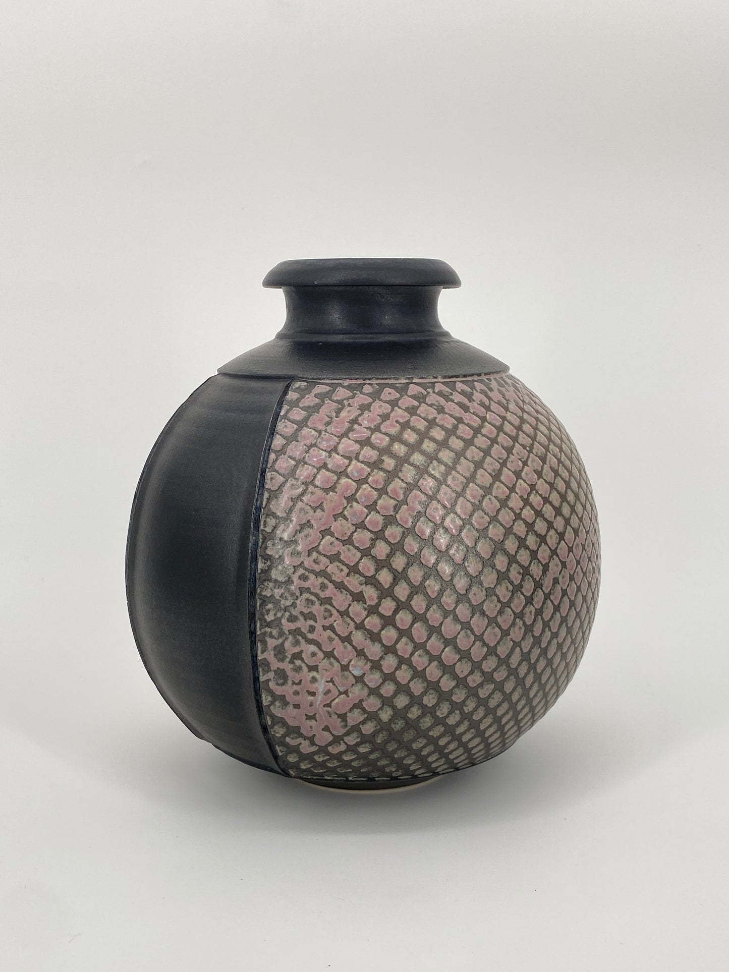 Bauchige Vase aus Keramik, Studiokeramik, unbekannte Bodenmarke