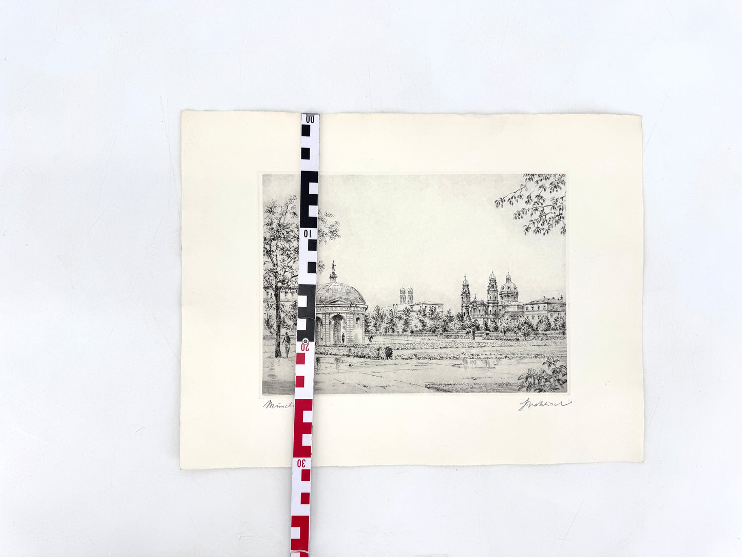 München Hofgarten, mit Dianatempel und Theatinerkirche. Druckgrafik von Heinz Wehlisch