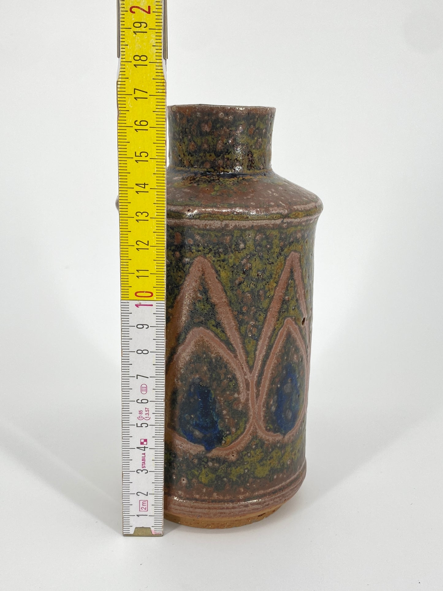 Studiokeramik Vase mit handgeschriebener Signatur aus Dänemark