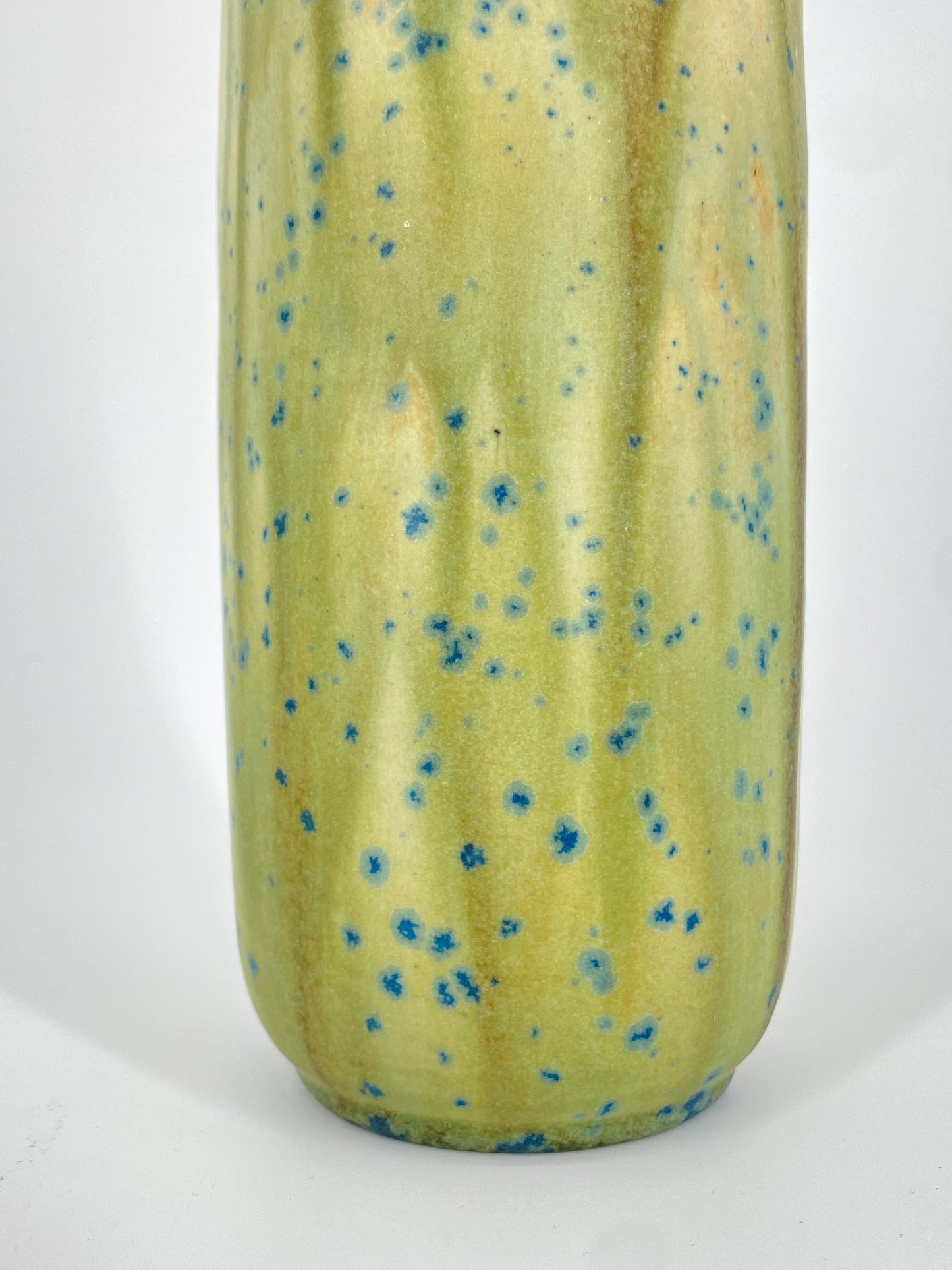 Flasche aus Keramik mit blauen Kristall-Sprenkel und Korken aus Naturkork