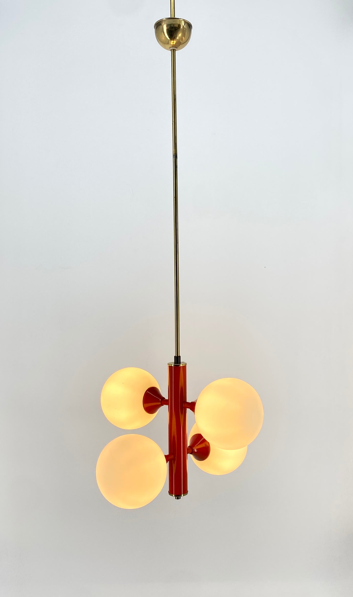 Space Age Deckenlampe mit Opalglaskugeln von Kaiser Leuchten, Messing, Orange