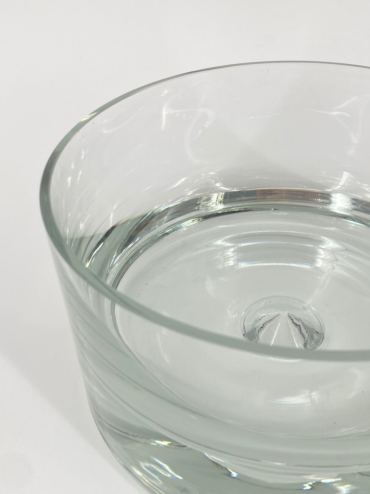 Große mundgeblasene Glasschale