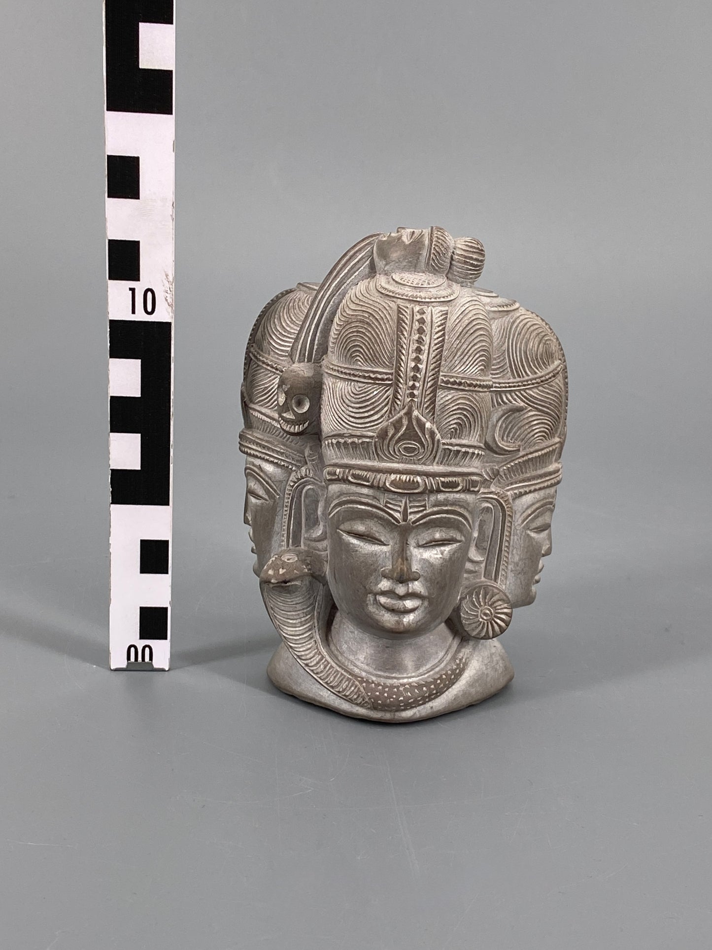 Trimurti Stein Skulptur aus Indien