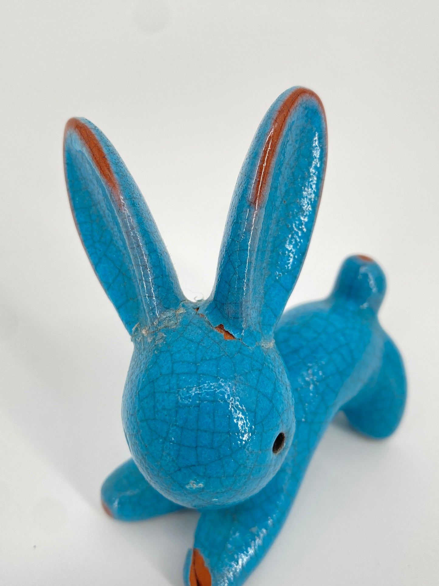 Zwei Tierfiguren von Walter Bosse aus Keramik, Karlsruher Majolika