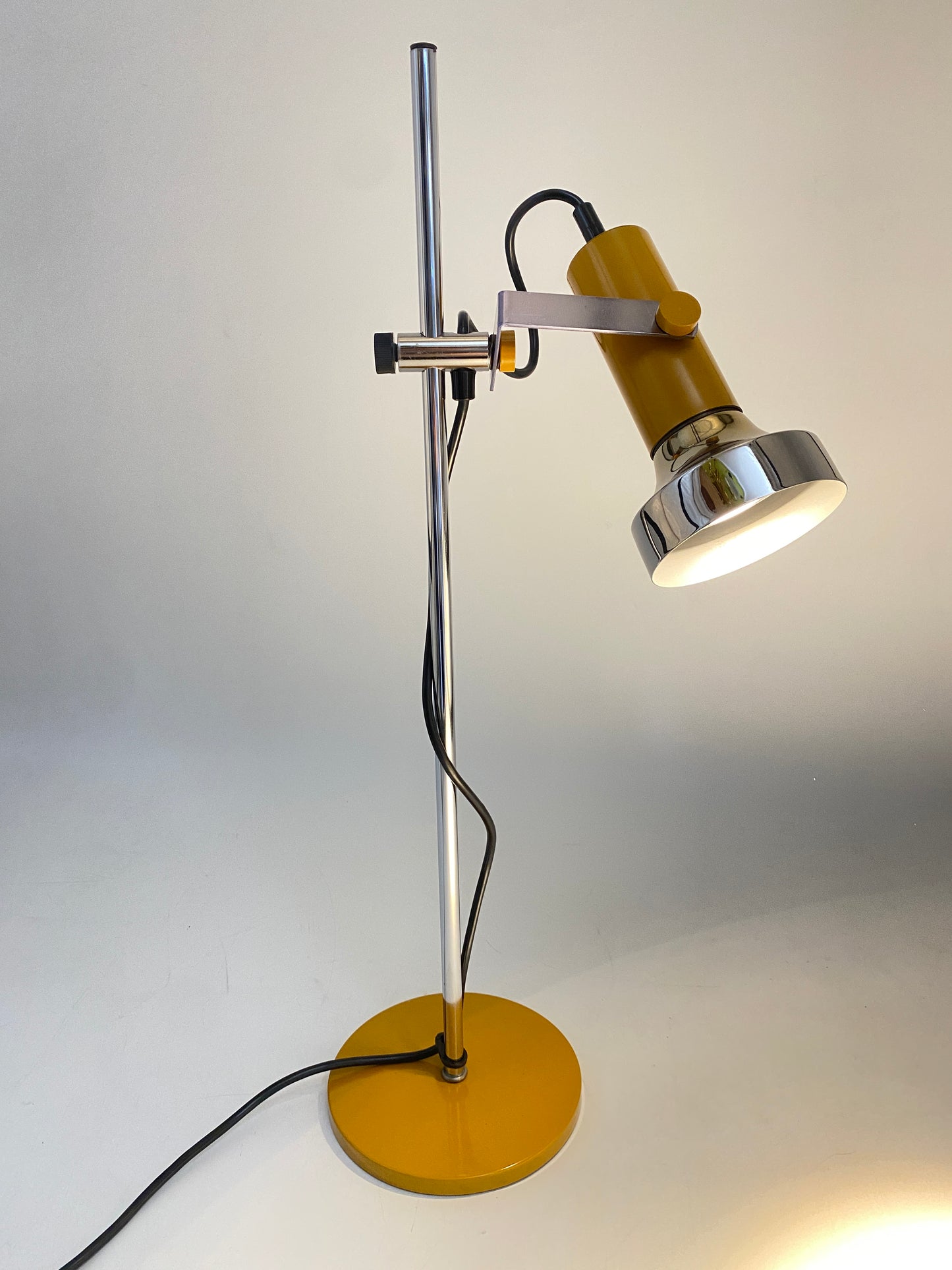 Tischlampe aus Metall im Space Age Stil von Simon & Schelle, 1970er Deutschland