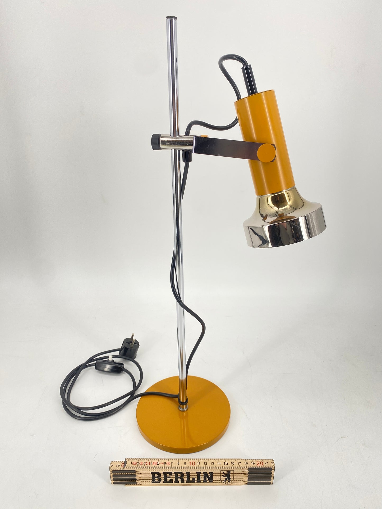 Tischlampe aus Metall im Space Age Stil von Simon & Schelle, 1970er Deutschland