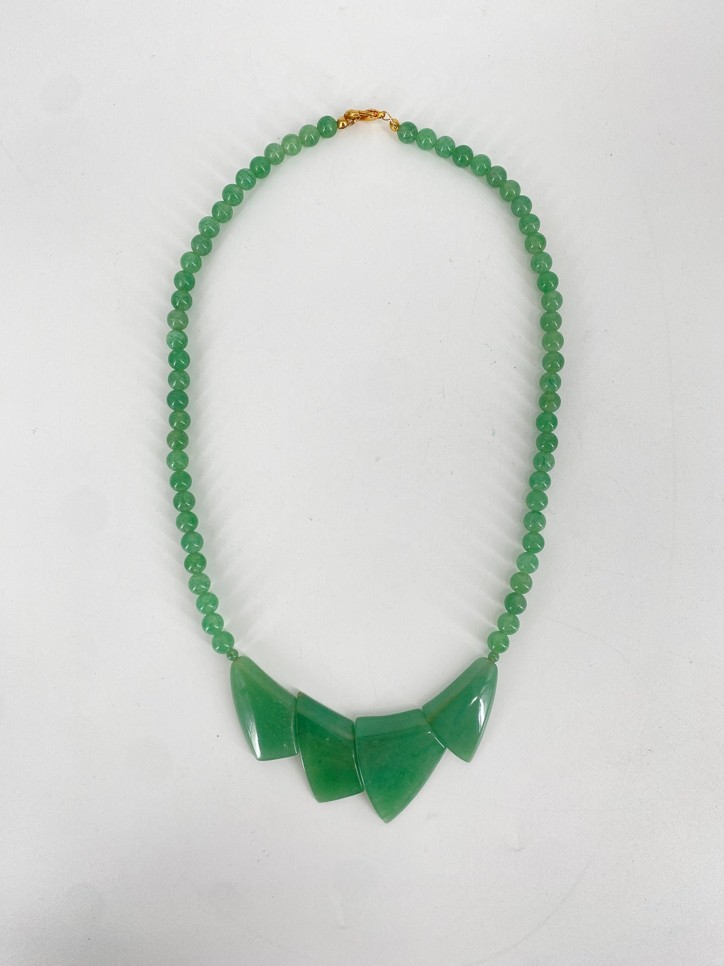 Perlenkette aus Jade, Art Deco, 80er