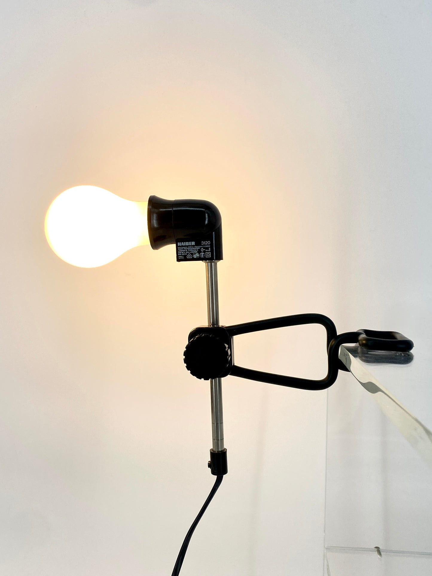 Arretier- und drehbare Klemmlampe "3120" von Kaiser Leuchten