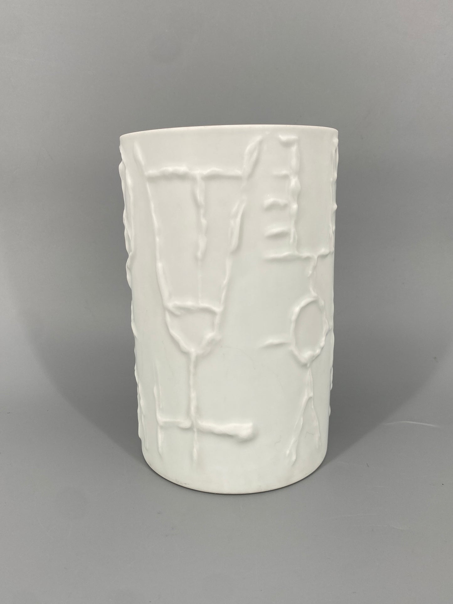 Vase mit abstraktem Reliefdekor von Cuno Fischer für Rosenthal aus Porzellan