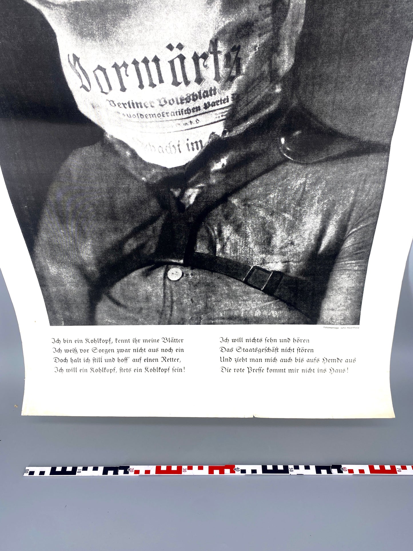 nGbk Berlin, John Heartfield - Der Henker und die Gerechtigkeit, Original-Plakat