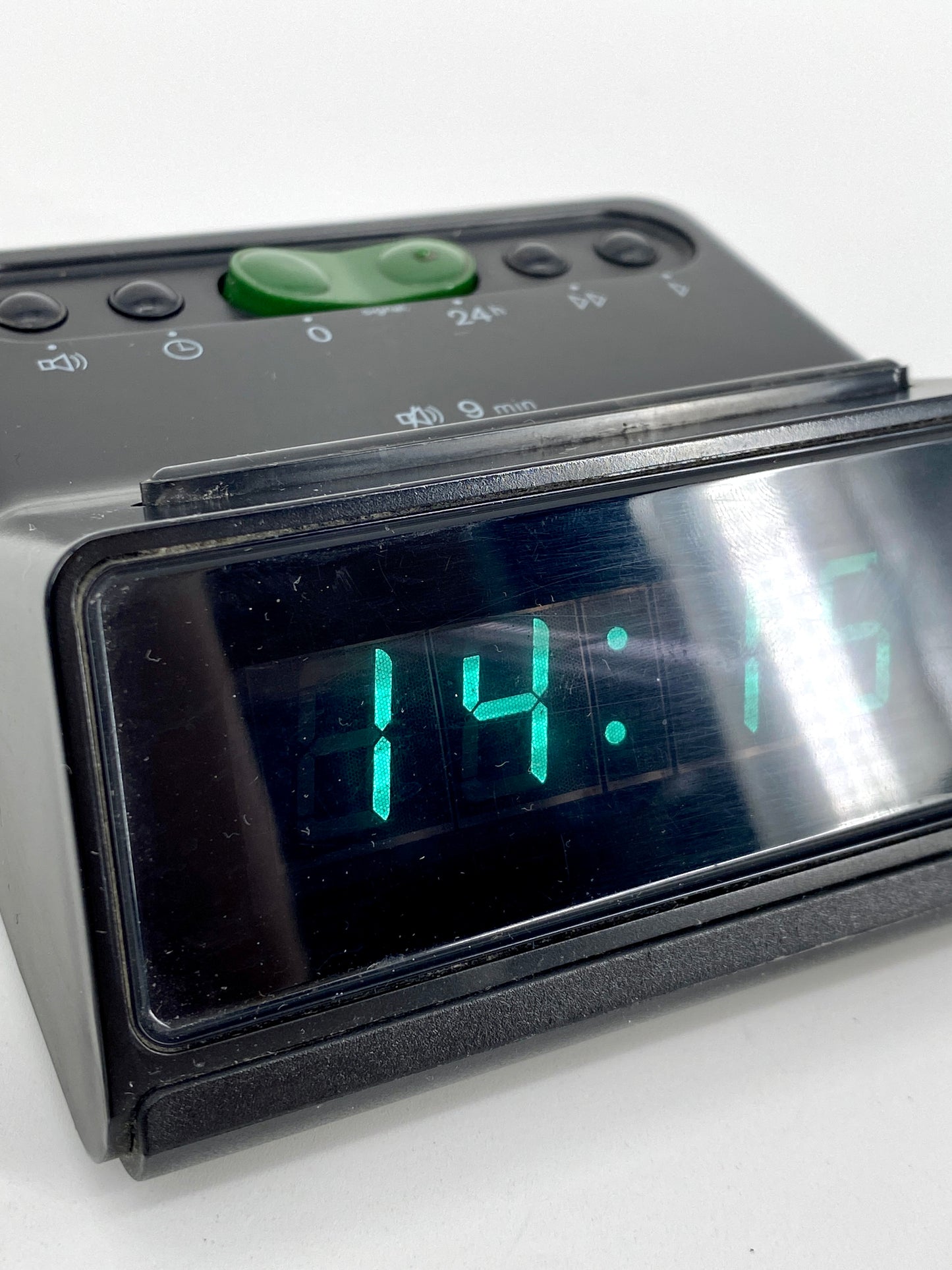 Digitale Tischuhr von Dietrich Lubs für BRAUN, Deutschland 1983