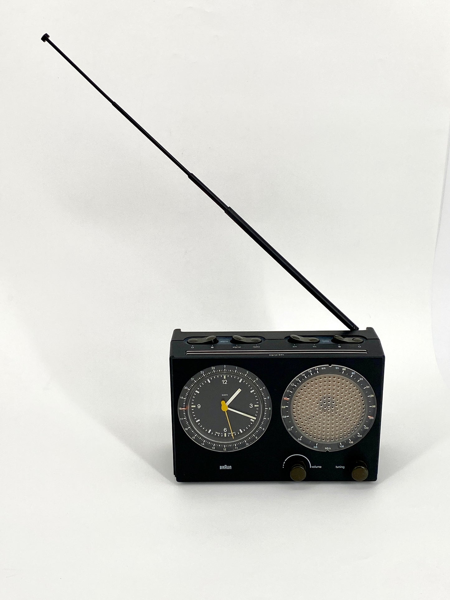 Tischuhr mit Radio und Wecker von Dieter Rams für BRAUN, Deutschland