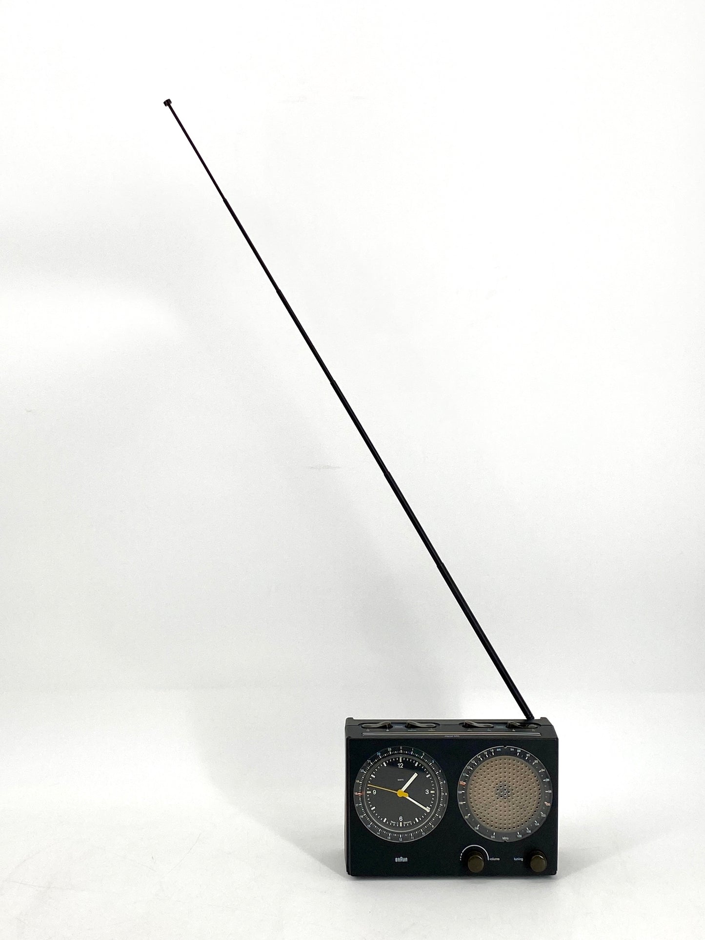 Tischuhr mit Radio und Wecker von Dieter Rams für BRAUN, Deutschland