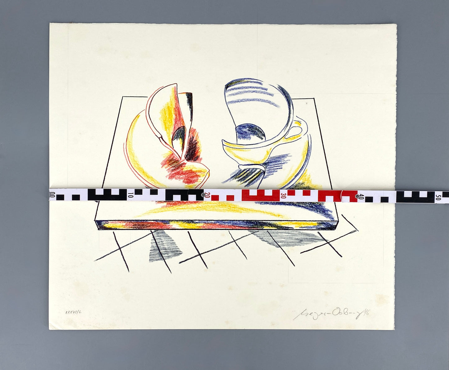 Handsignierte und datierte Farblithografie "Tassen-Objekt" von Willy Meyer-Osburg (1934–2005), 1976