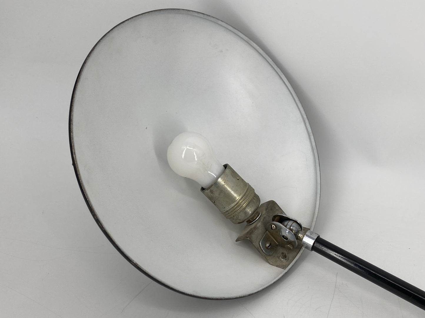 Schreibtischlampe im Bauhaus Design