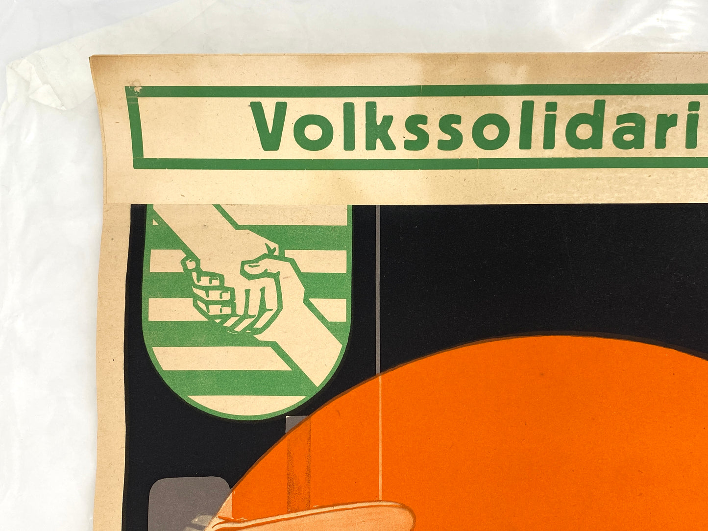 Überklebtes Propagandaplakat der Volkssolidarität zum Thema Winternot/Kindesnot von Wilhelm Schubert aus Deutschland (Sowjetische Besatzungszone), 40er