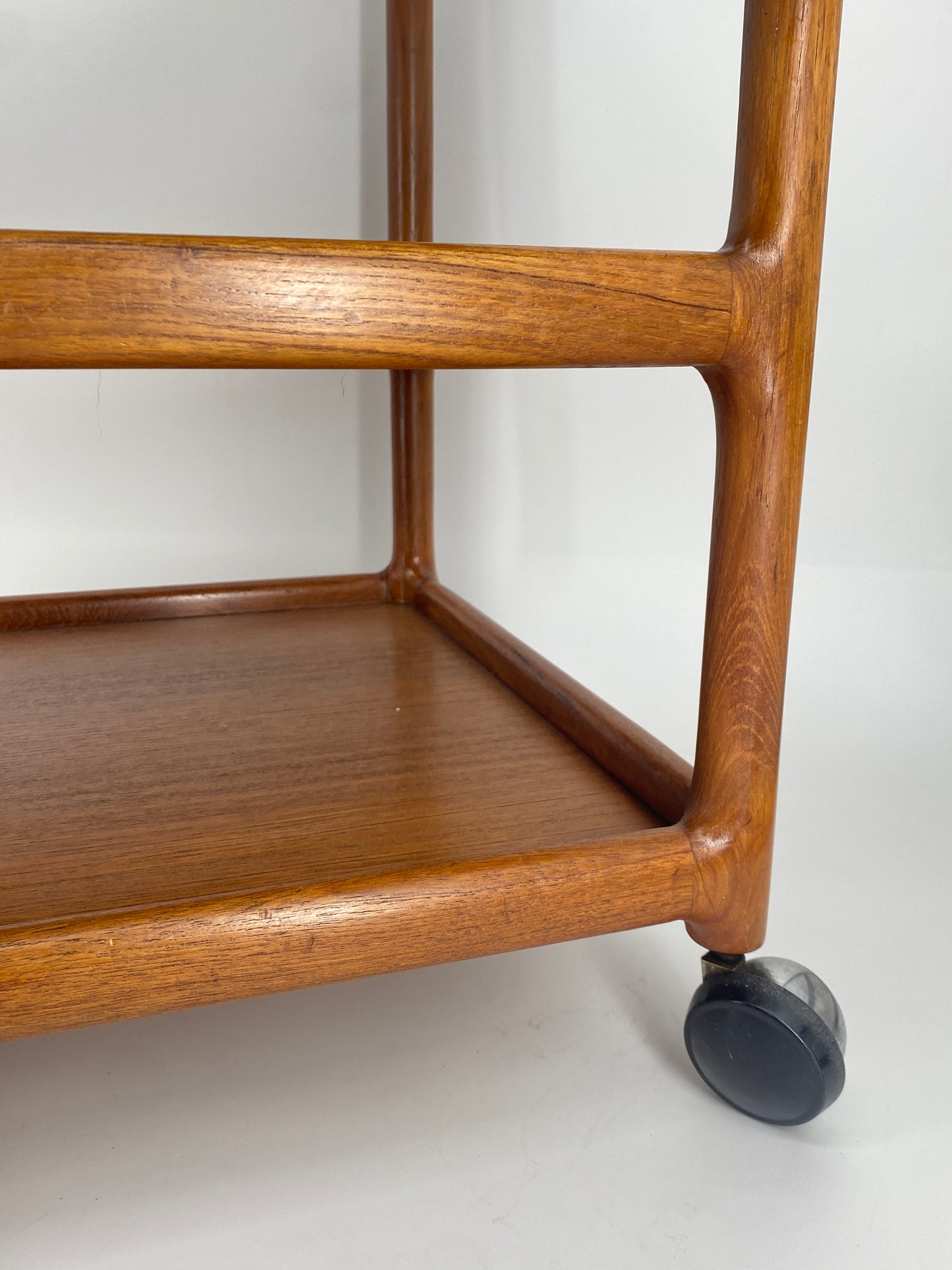 Teak Servierwagen von Johannes Andersen für Silkeborg Møbelfabrik, Dänemark 60er