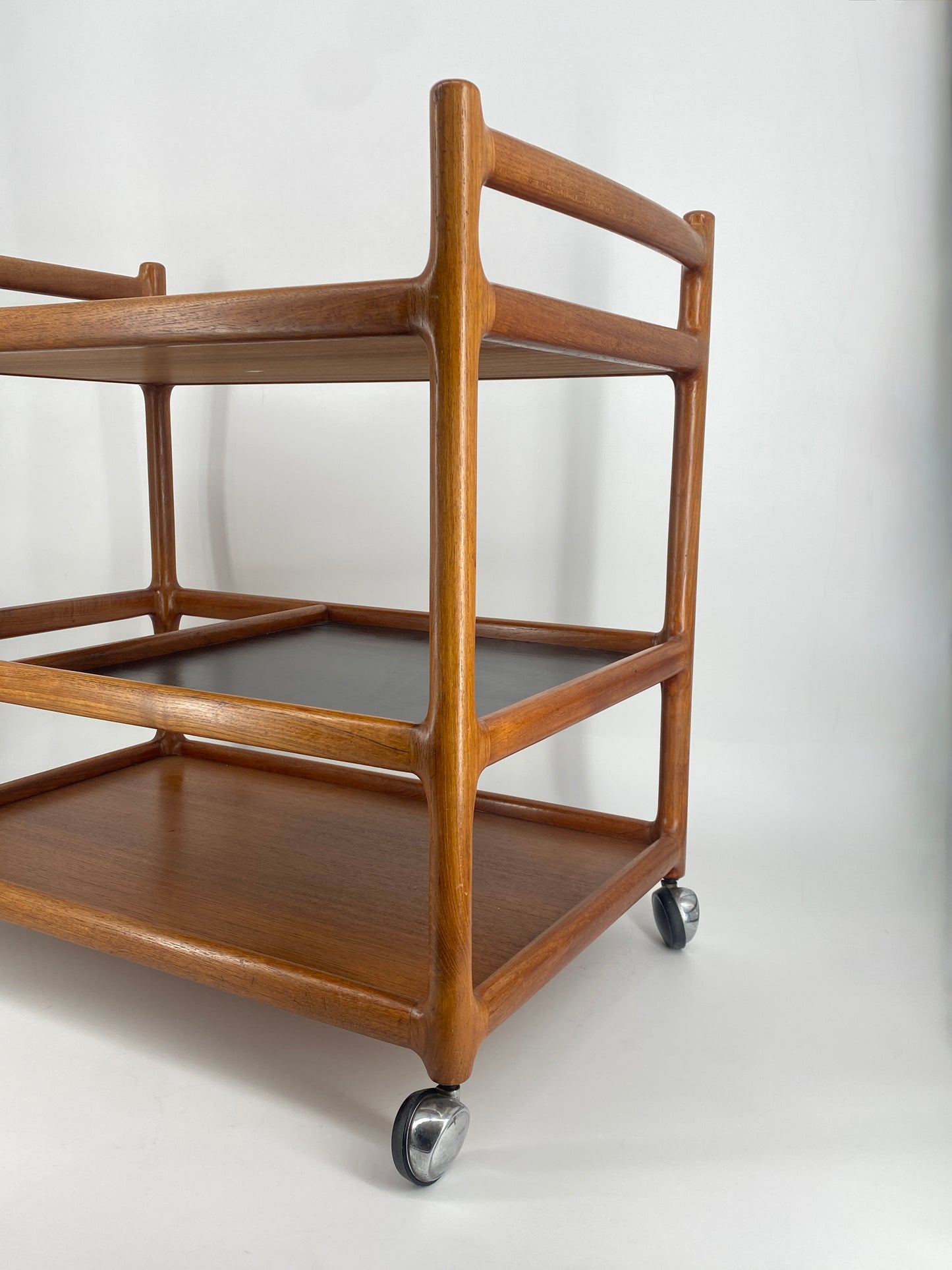 Teak Servierwagen von Johannes Andersen für Silkeborg Møbelfabrik, Dänemark 60er