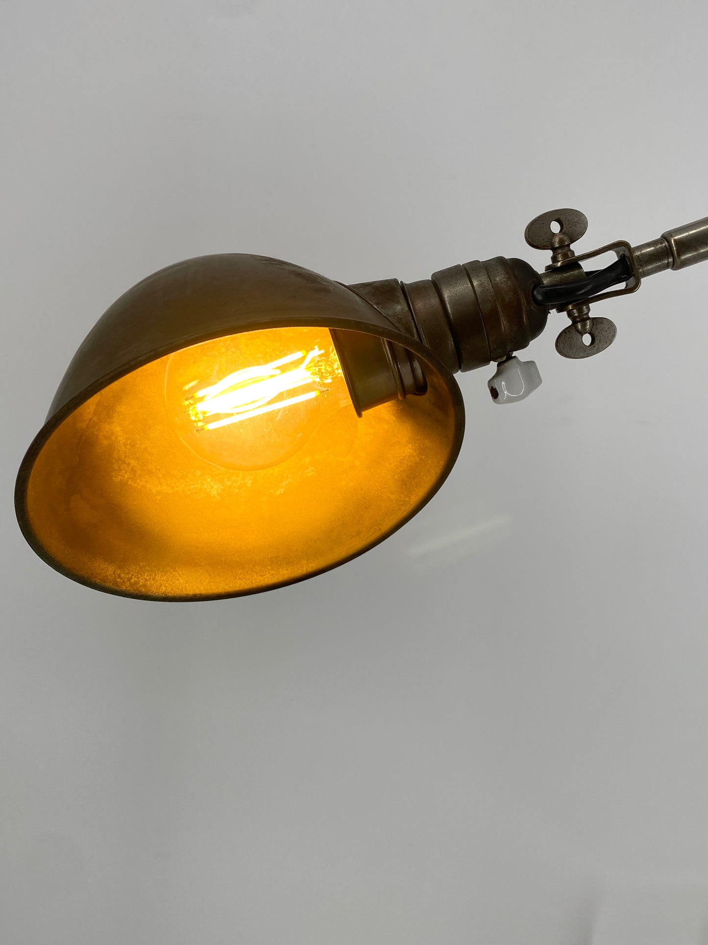 Schreibtischlampe im Industrie-Stil Herman Anthoin Busquet für HALA zugeschrieben, Niederlande 1930er