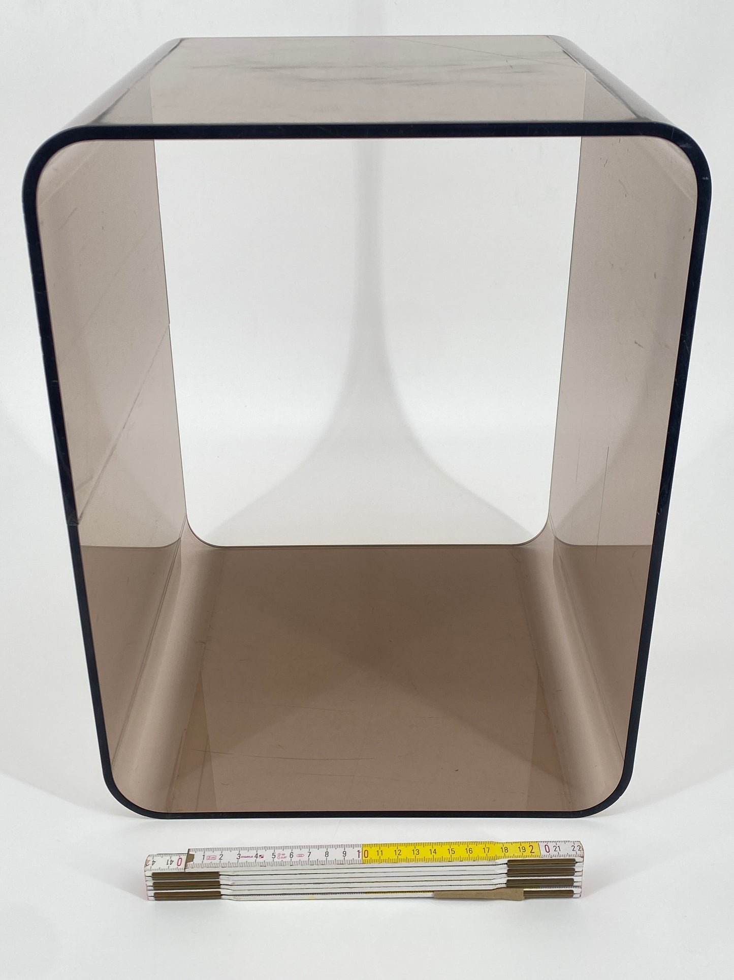 Plexiglas Beistelltisch von Michel Dumas für Roche Bobois