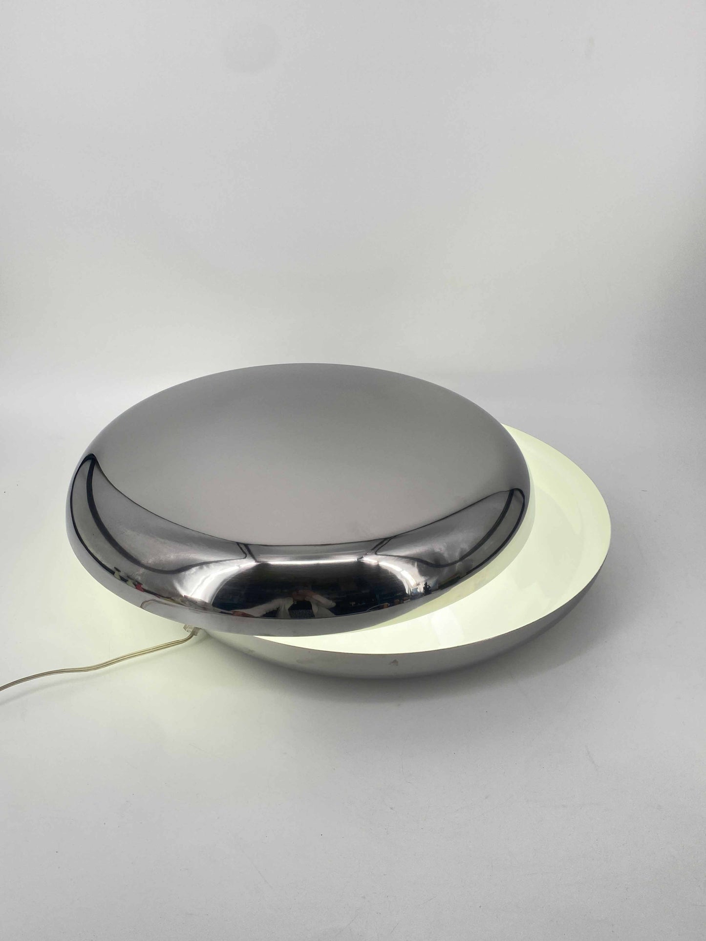 Tischlampe "Loop" von Voon Wong & Benson Saw für Fontana Arte, 2003
