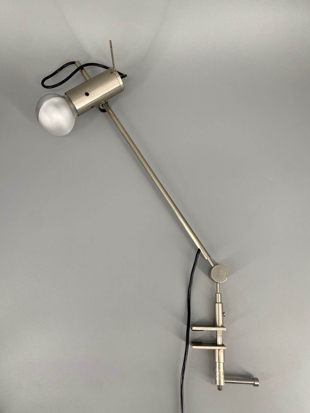 Mid Century Design Klemmlampe 255 von Tito Agnoli für OLUCE, Italien 1954