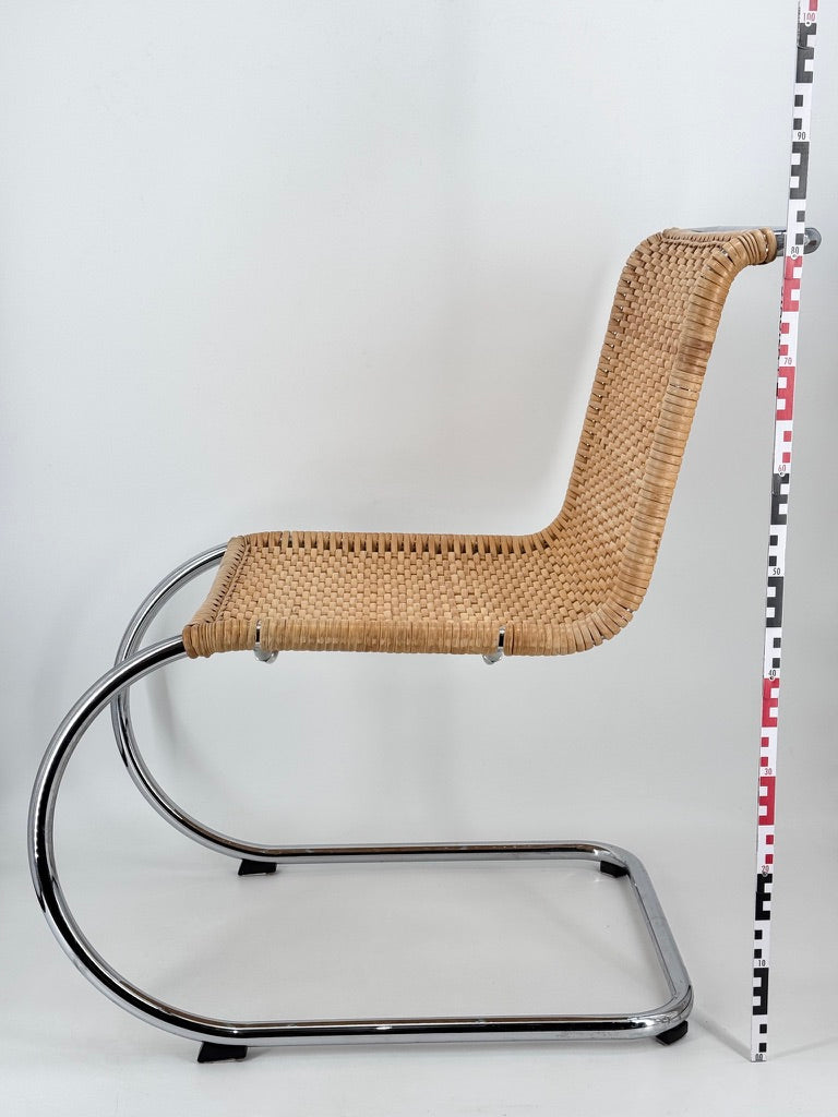 Bauhaus Design Freischwinger Stuhl B42/ MR10 von Mies van der Rohe für TECTA, Deutschland 1990er