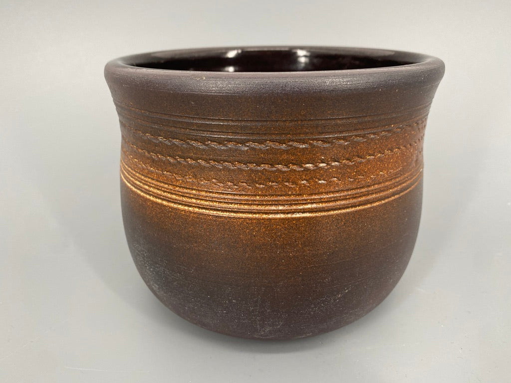 Mid Century Design Studiokeramik Übertopf aus Finnland, 1950er