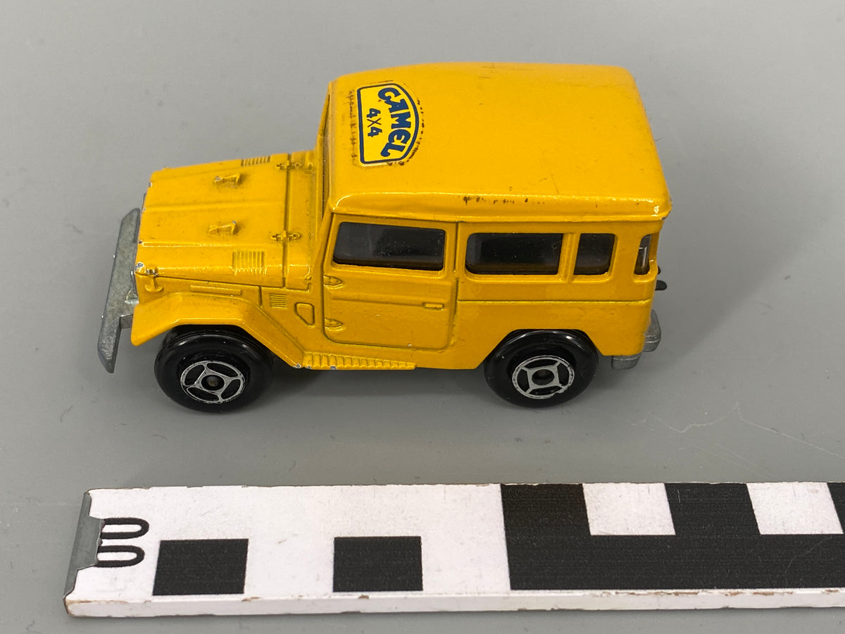 3 Modellautos von Matchbox und Majorette, 2x Camel Trophy, Land Rover Defender 90 & Toyota  Land Cruiser FJ40 sowie eine Pontiac Firebird Trans Am