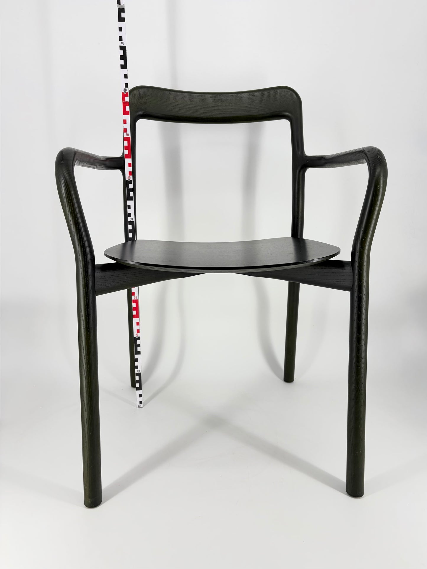 BRANCA Armlehnenstuhl aus Eschenholz- zeitgenössisches Design von Sam Hecht und Kim Collin für Mattiazzi, Italien 2010er