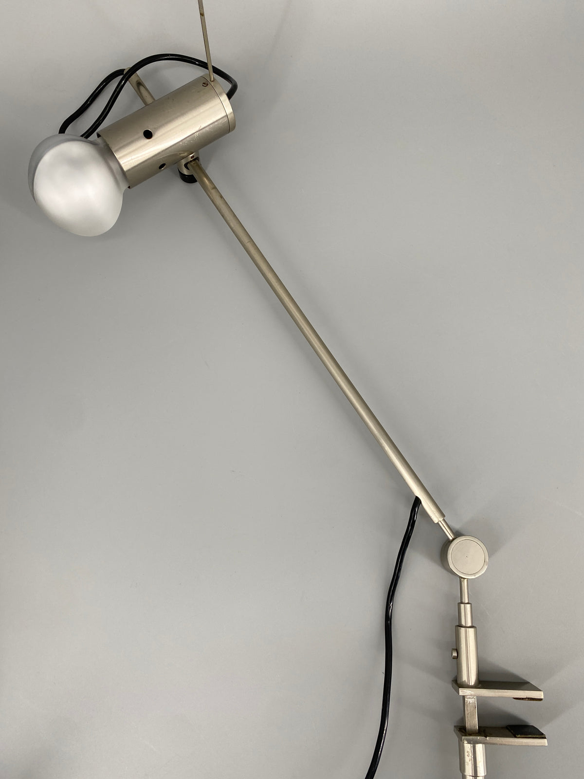 Mid Century Design Klemmlampe 255 von Tito Agnoli für OLUCE, Italien 1954