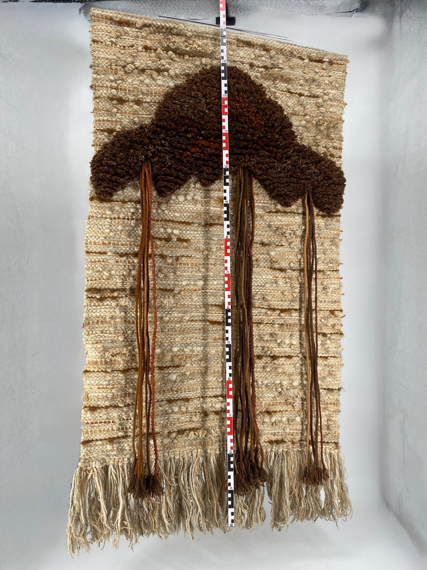 Geknüpftes Wandbild eines Banyan-Feigenbaums der Künstlerin Val Krohn, Hawaii 1980er