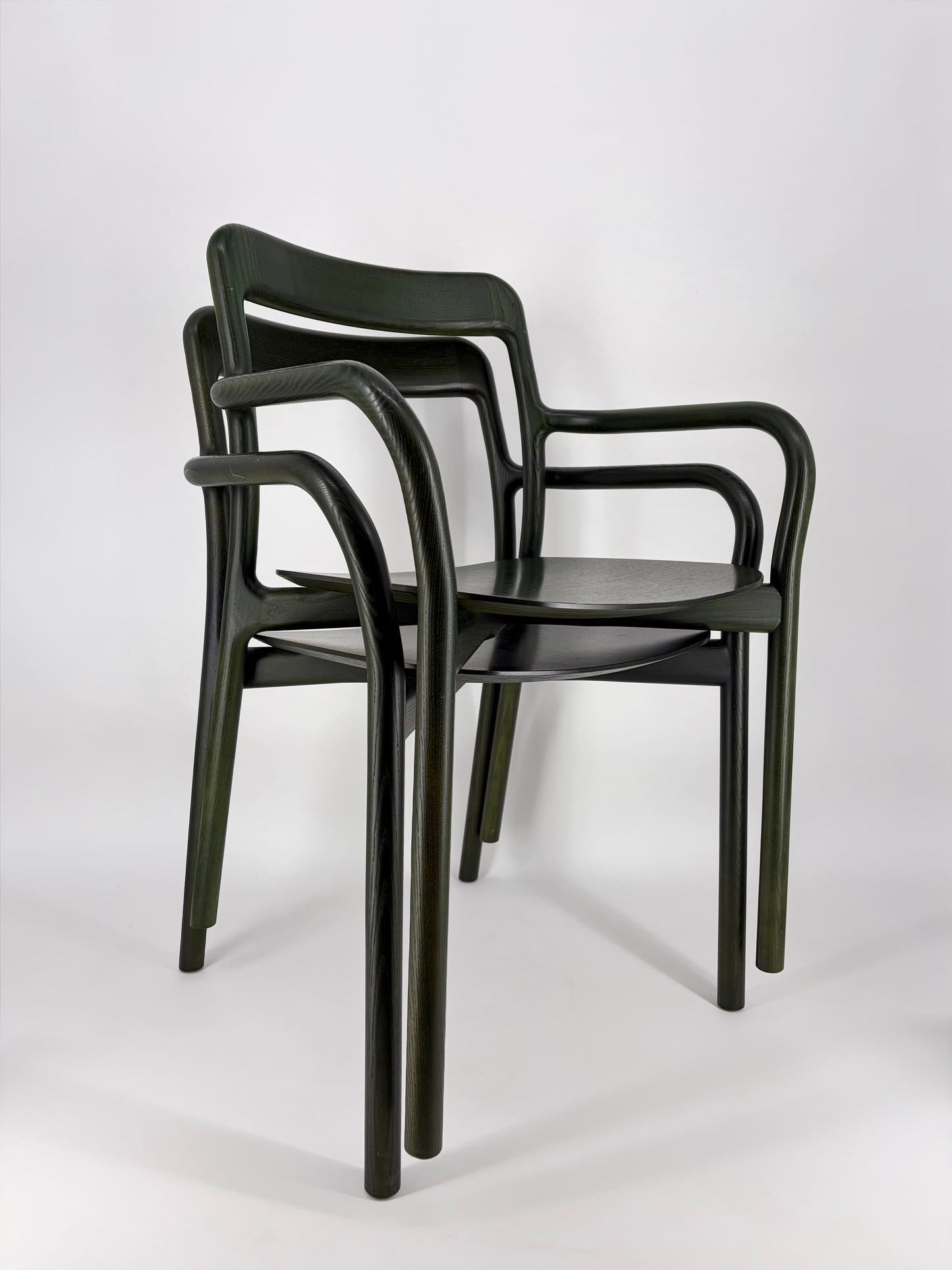 BRANCA Armlehnenstuhl aus Eschenholz- zeitgenössisches Design von Sam Hecht und Kim Collin für Mattiazzi, Italien 2010er
