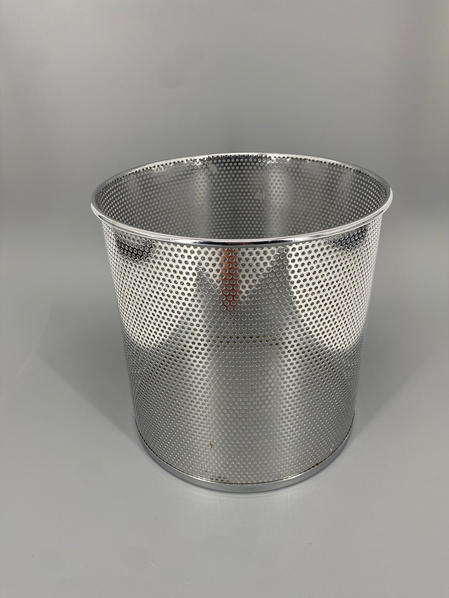 Hochwertiger Papierkorb au verchromten Lochblech, vintage