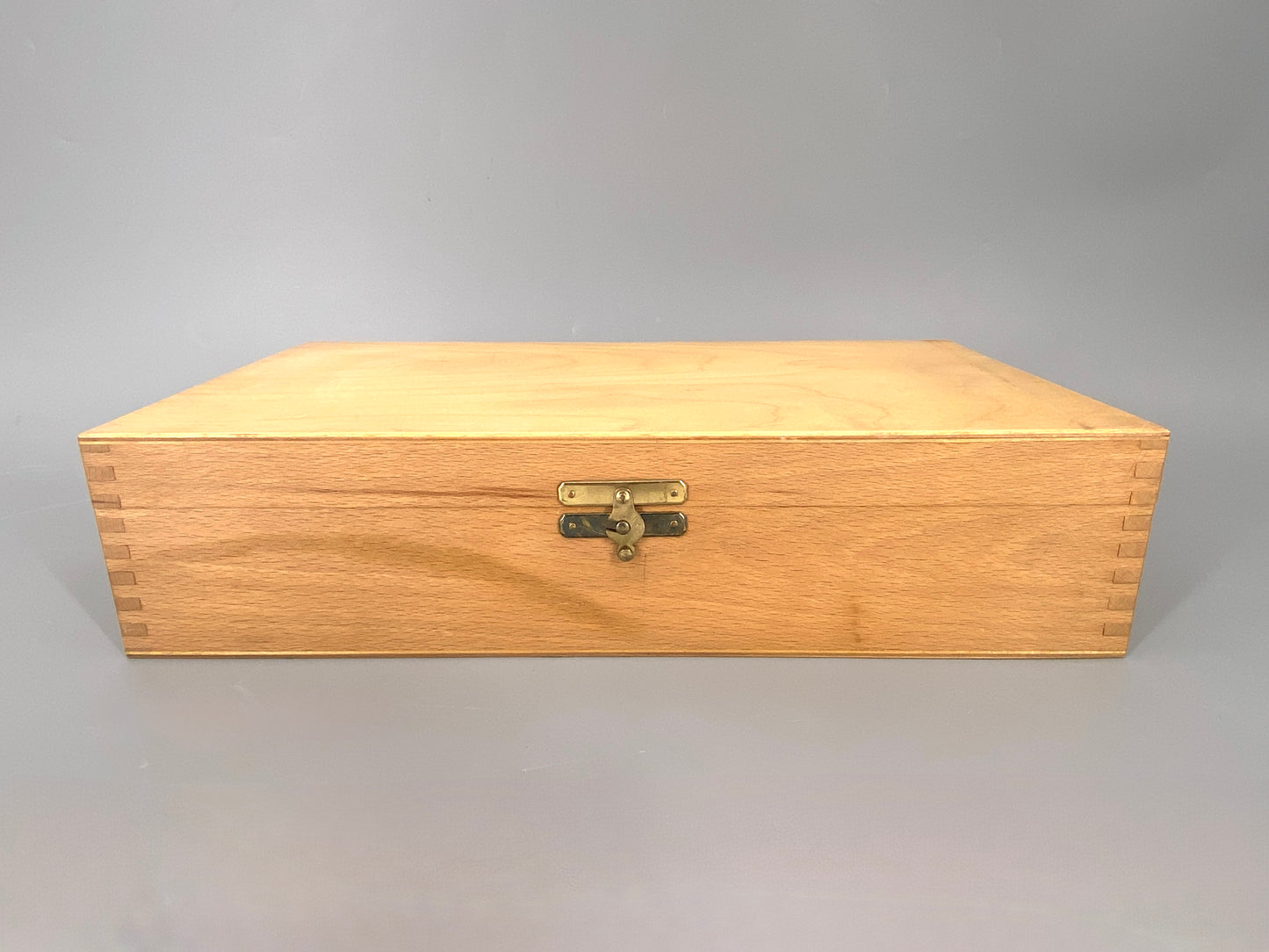 Vintage Holzschatulle mit Fingerzinken Eckverbindung