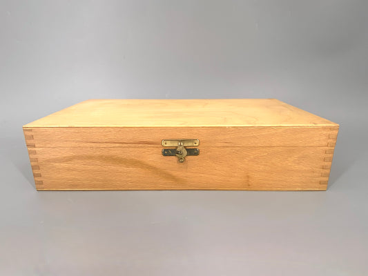 Vintage Holzschatulle mit Fingerzinken Eckverbindung